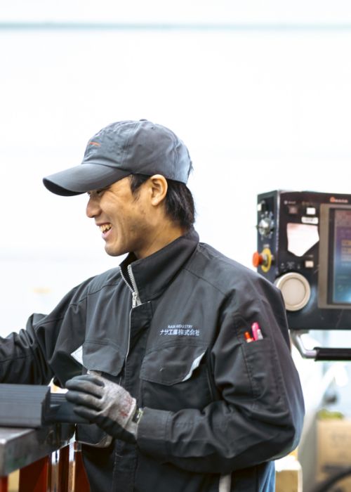 ナサ工業で活躍するプロフェッショナルたち-1